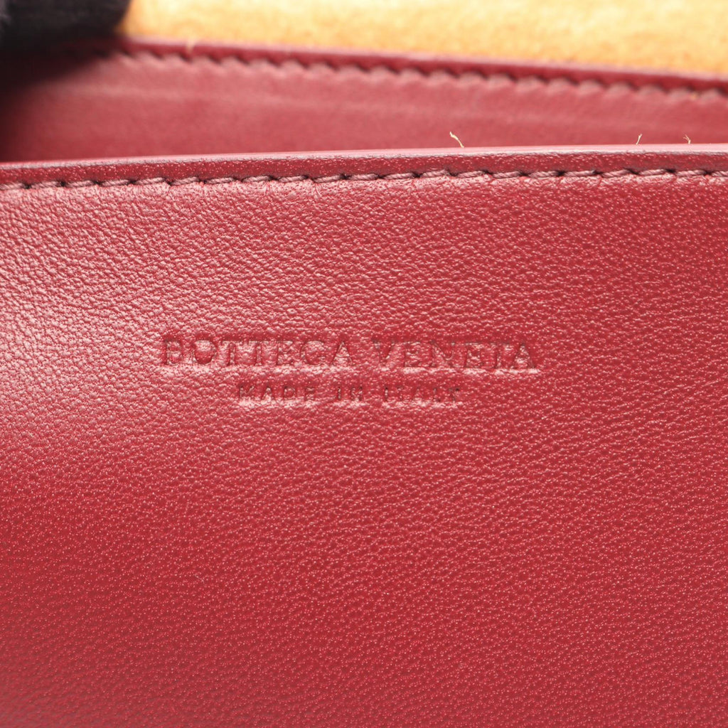 Bottega Veneta Maxi Intrecciato Cassette