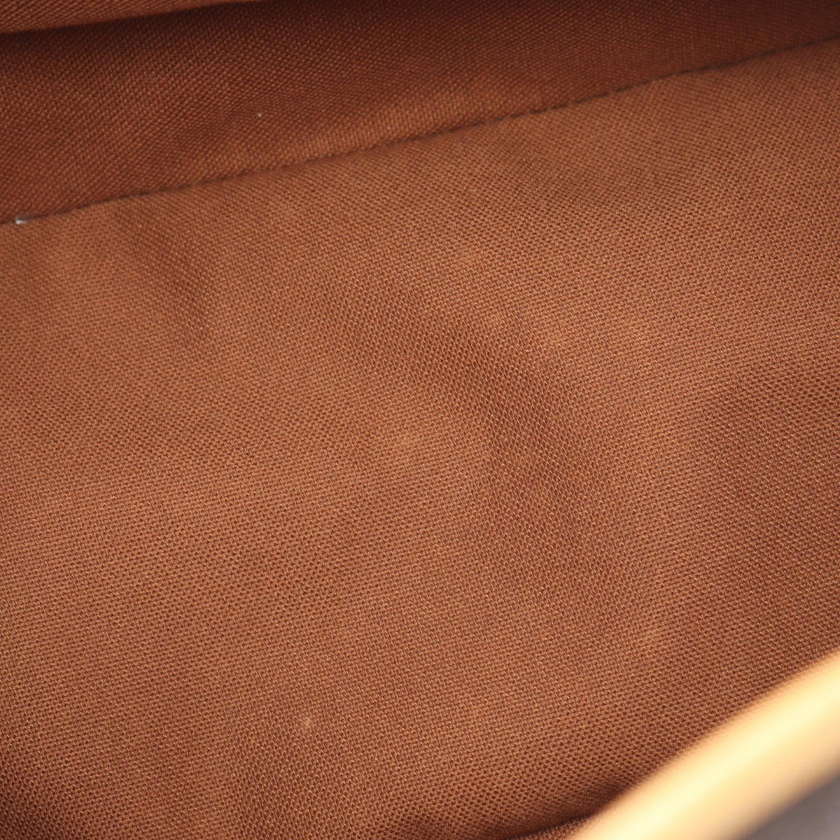 Louis Vuitton Batignolles Horizontal · Monogram