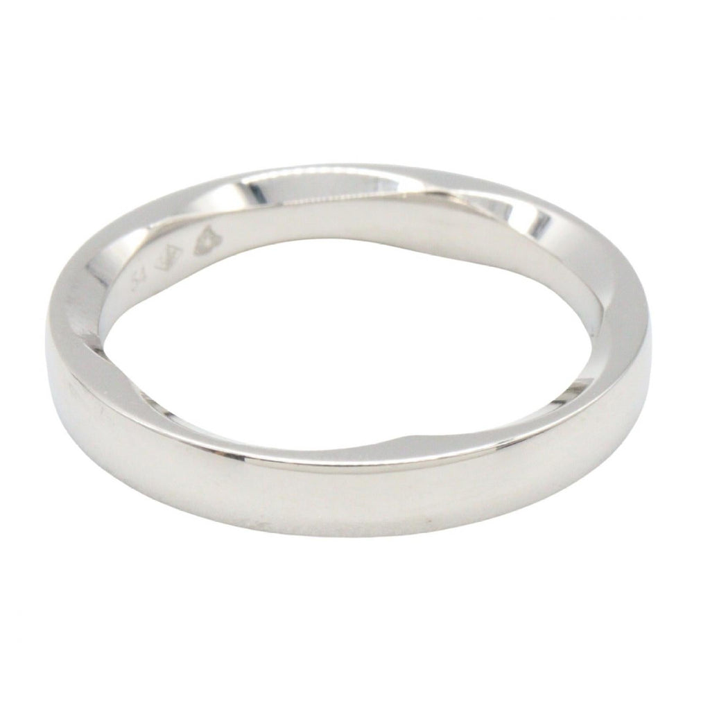 Chanel Camellia · Platinum Ring