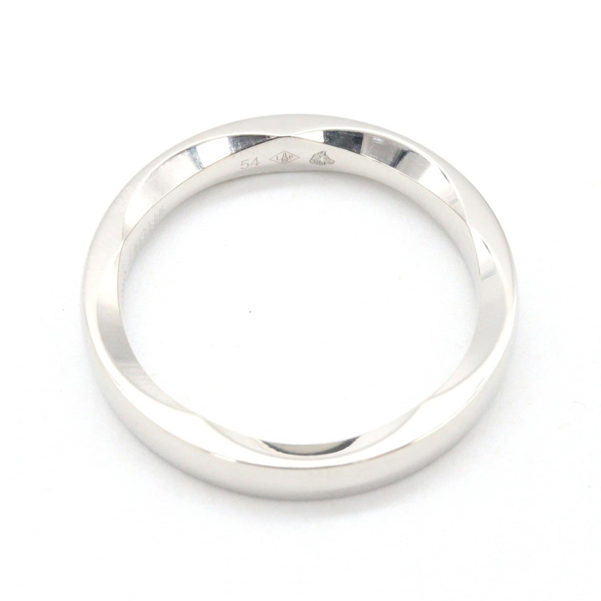 Chanel Camellia · Platinum Ring