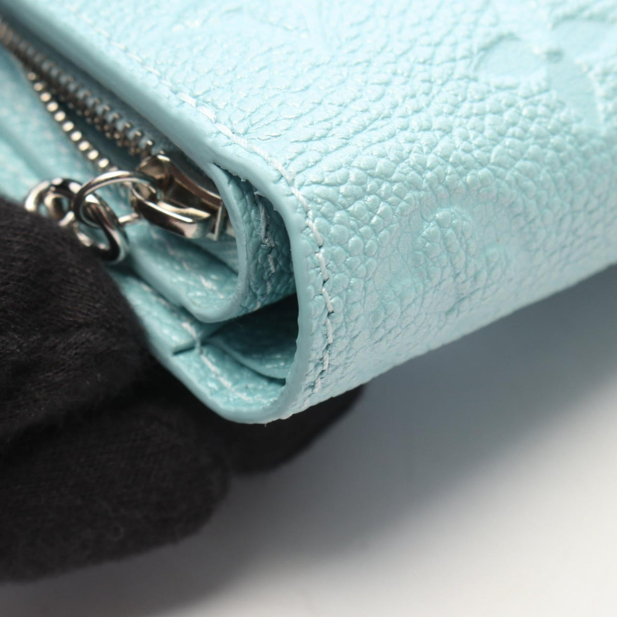 Louis Vuitton Claire · Monogram Empreinte