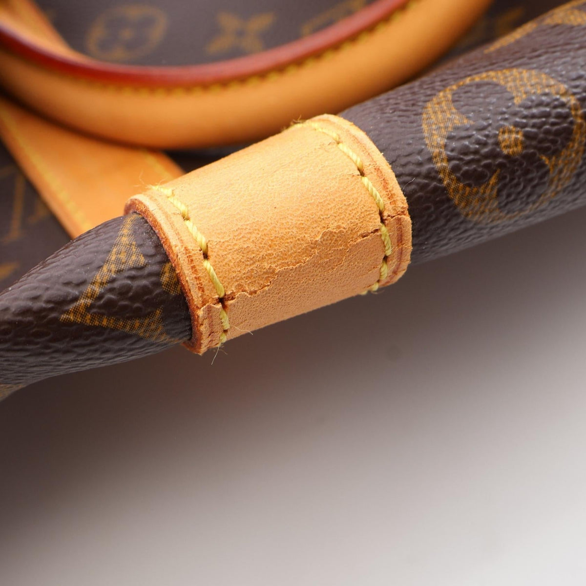 Louis Vuitton Keepall Bandoulière 55 · Monogram