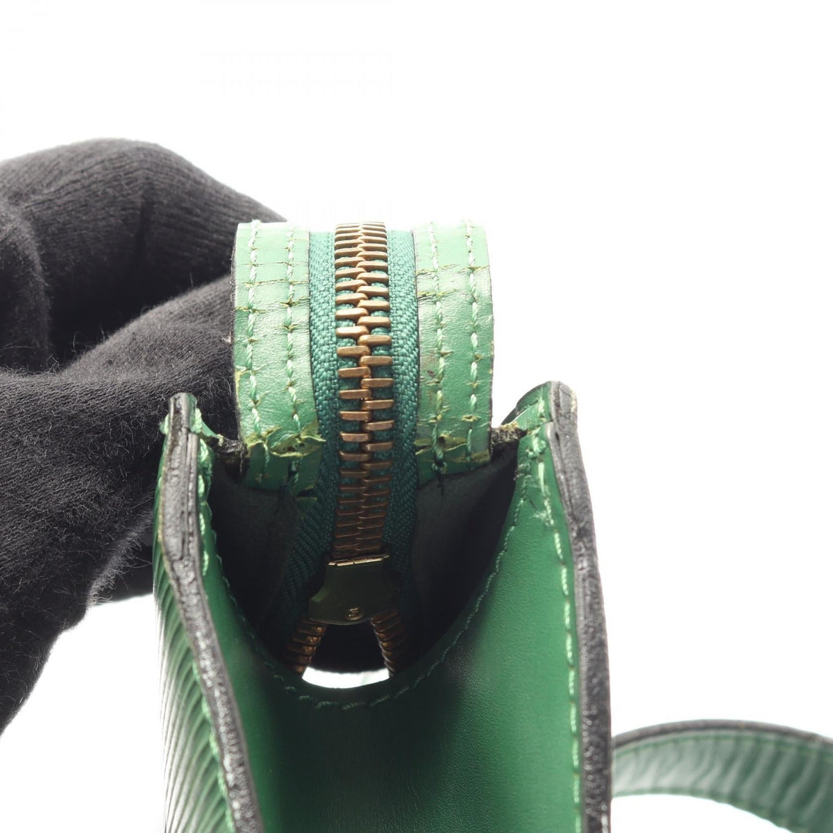 Louis Vuitton San Jacques · Epi Leather