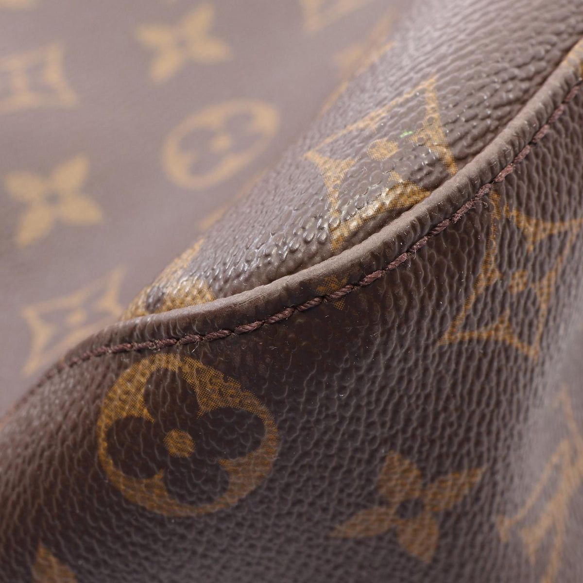 Louis Vuitton Looping GM · Monogram