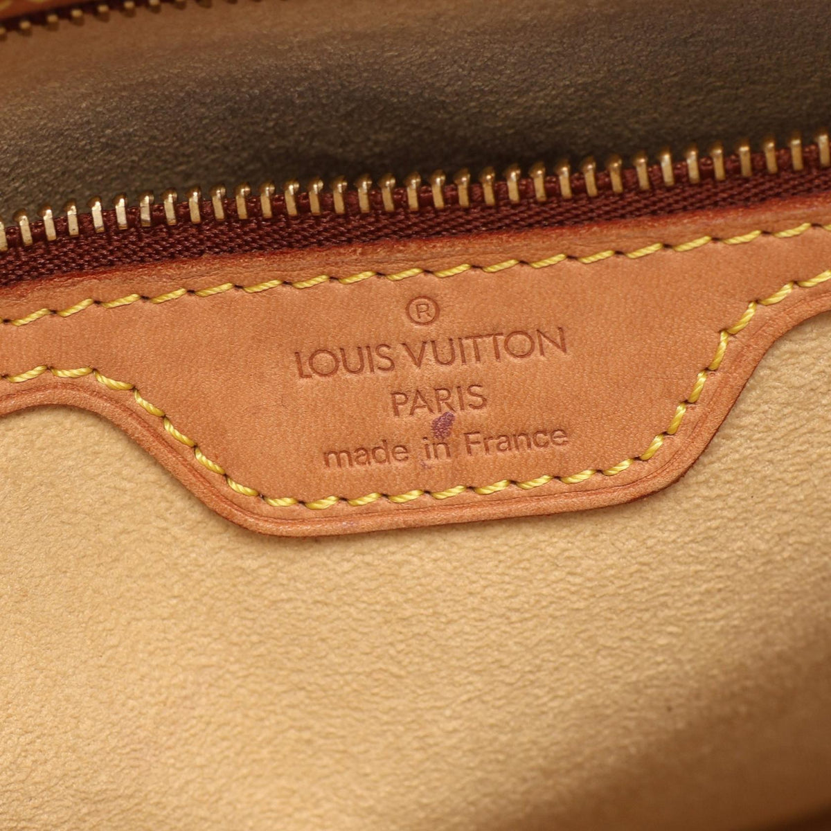 Louis Vuitton Looping GM · Monogram