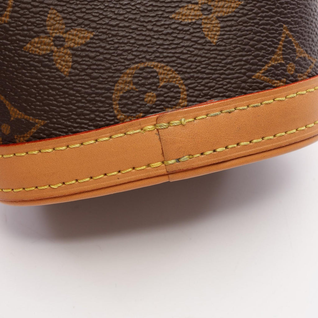 LOUIS VUITTON Fold Me · Monogram Pouch