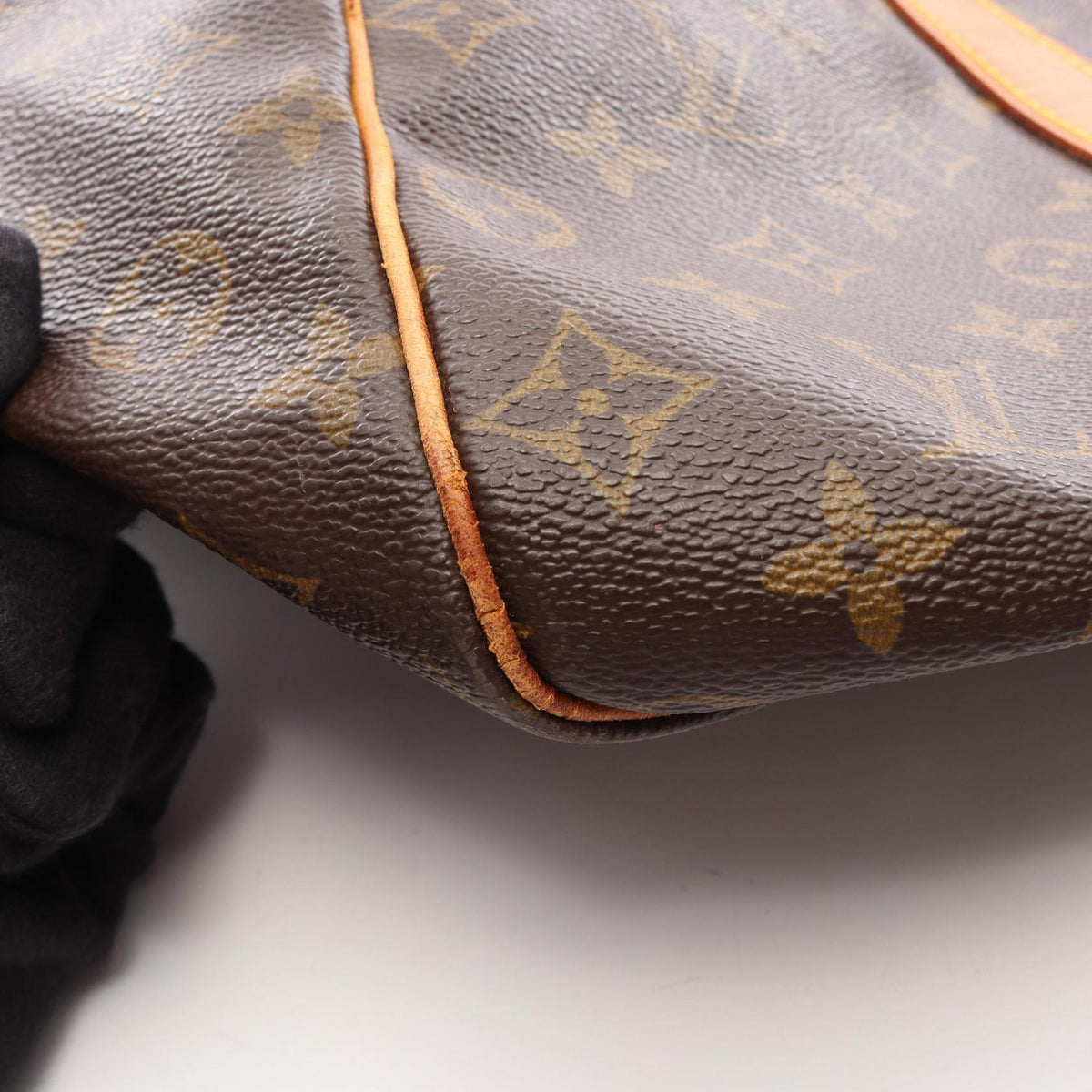 Louis Vuitton Keepall Bandoulière 60 · Monogram