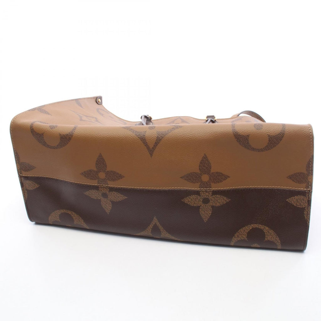 Louis Vuitton On The Go GM · Monogram Giant