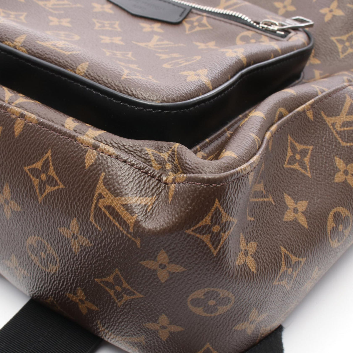 LOUIS VUITTON Josh · Monogram Macassar