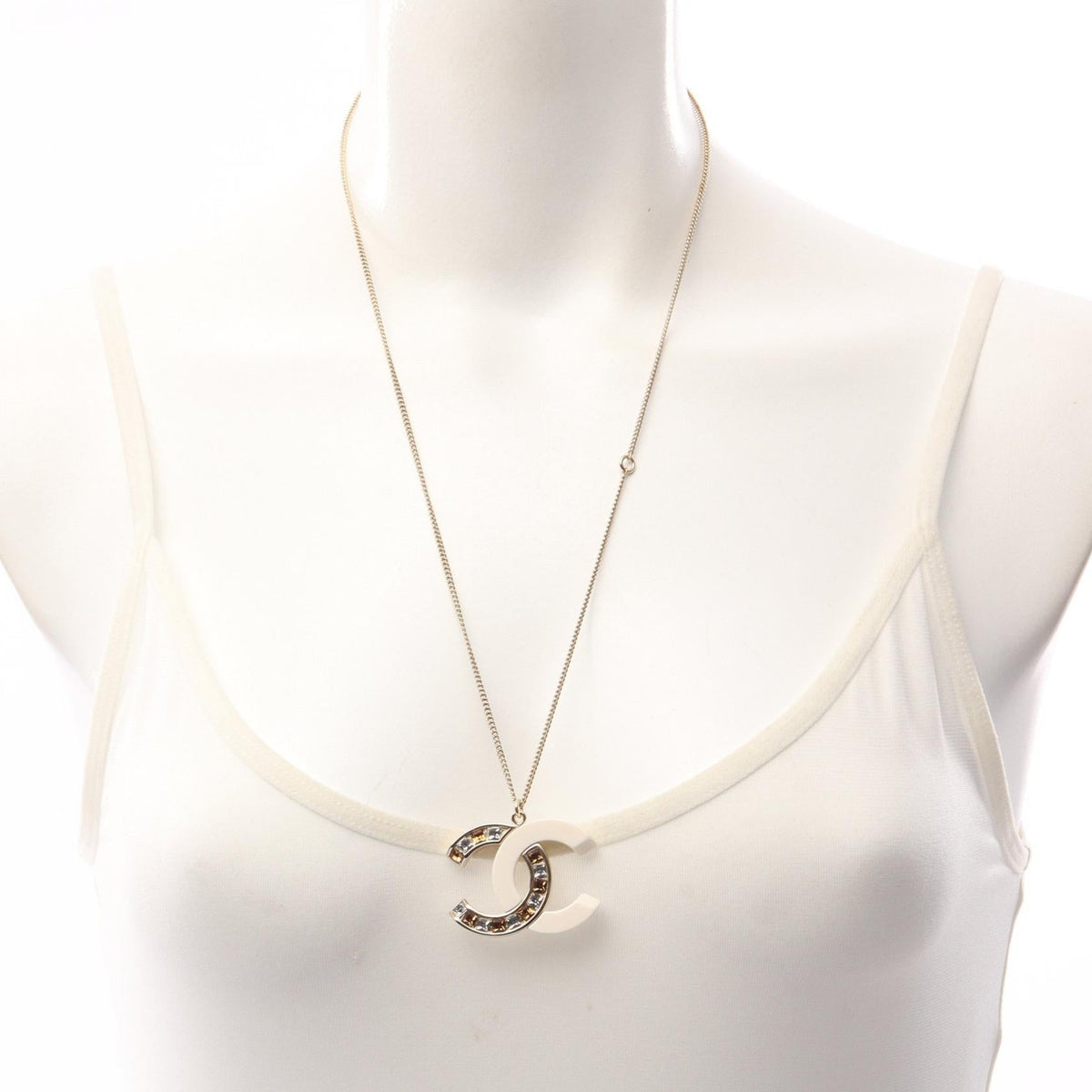 Chanel Coco · Pearl Long Necklace
