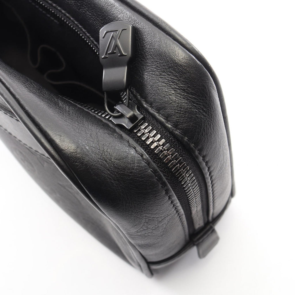 Louis Vuitton Trousse Toilette GM · Shadow