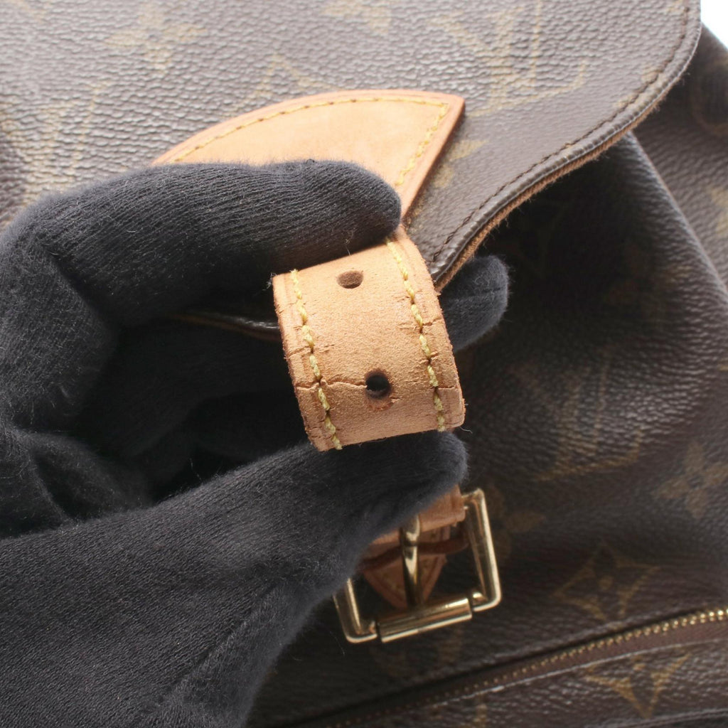 Louis Vuitton Montsouris MM · Monogram