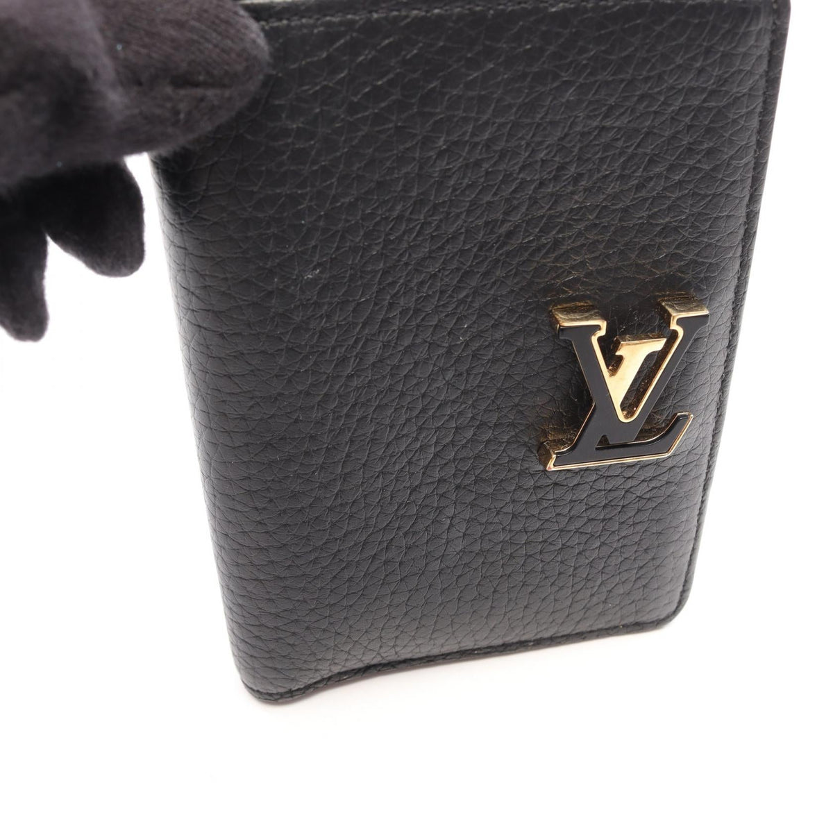 Louis Vuitton LV Vertical · Taurillon