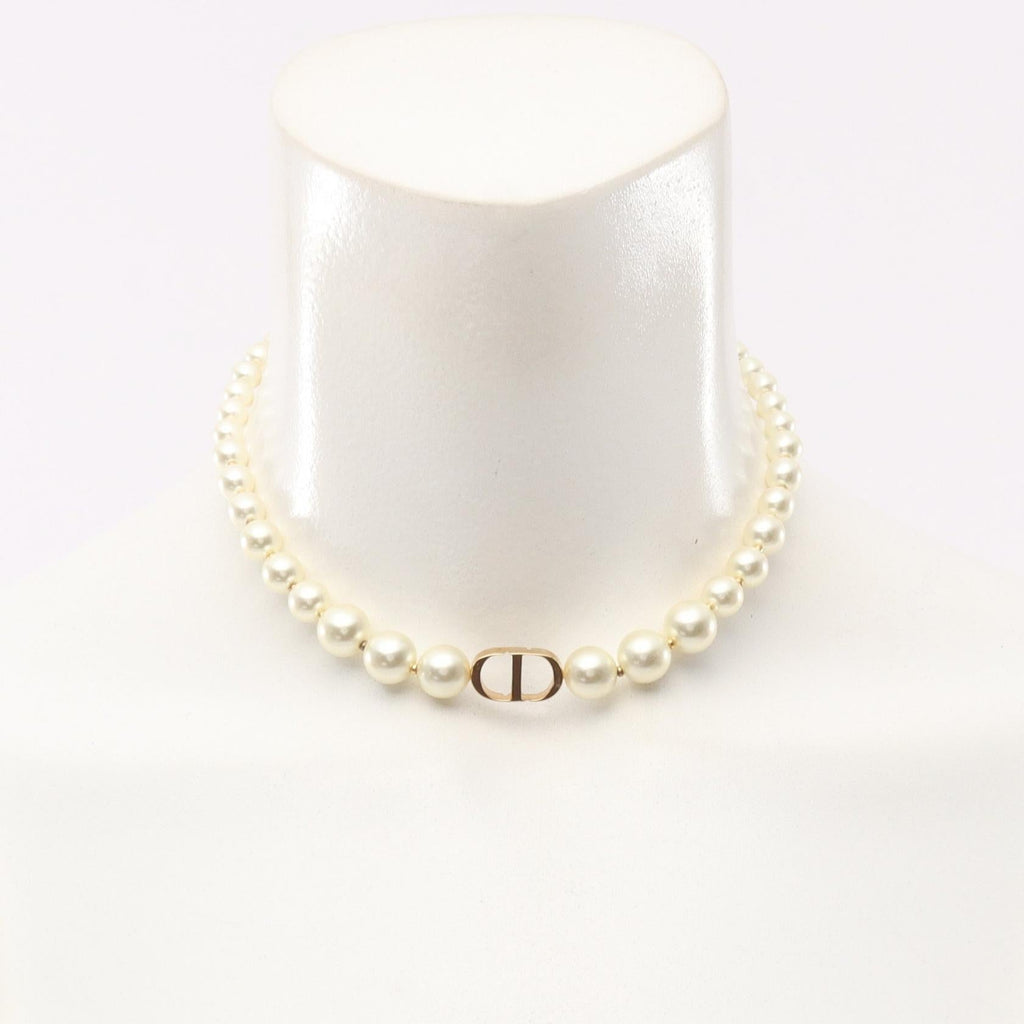Dior 30 Montaigne · Pearl Necklace