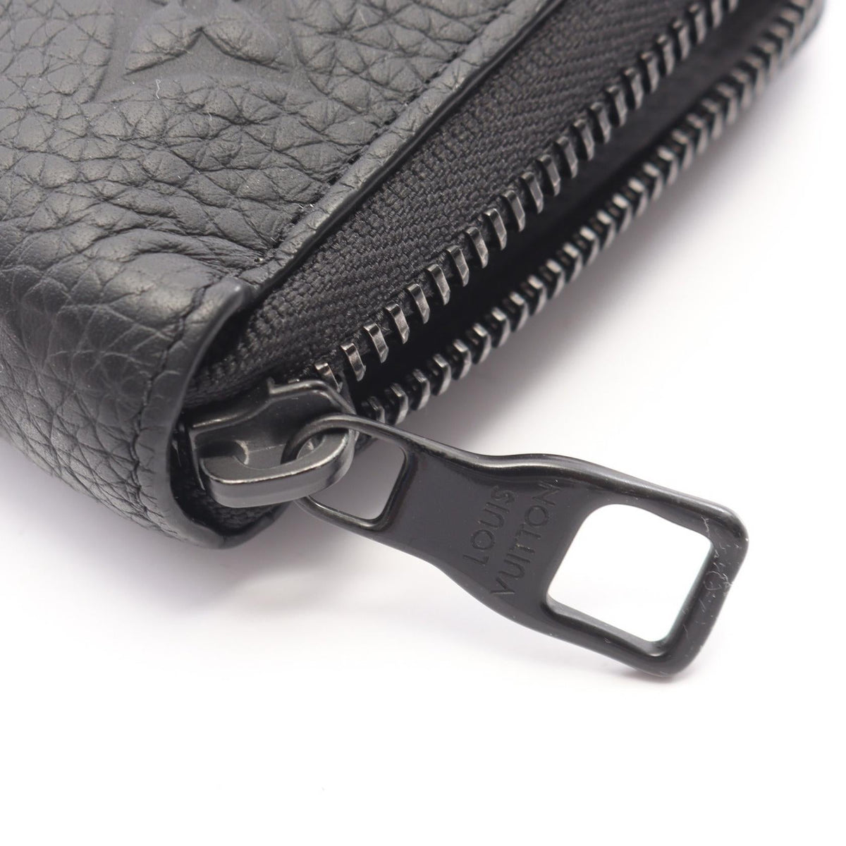 Louis Vuitton Zippy · Monogram Taurillon