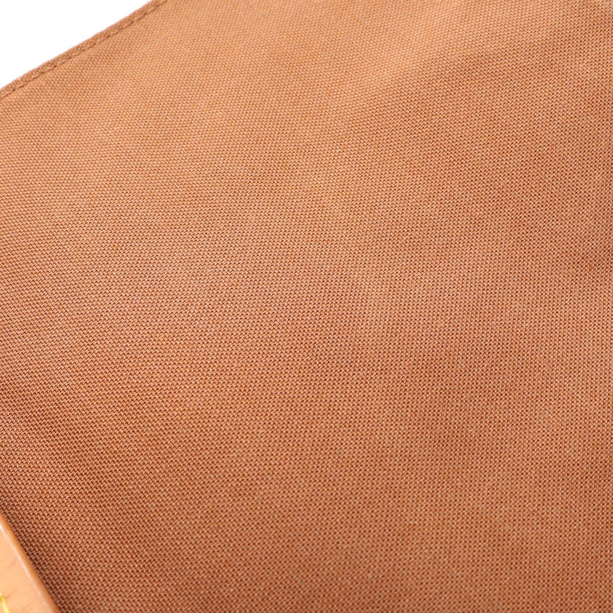 Louis Vuitton Montsouris GM · Monogram