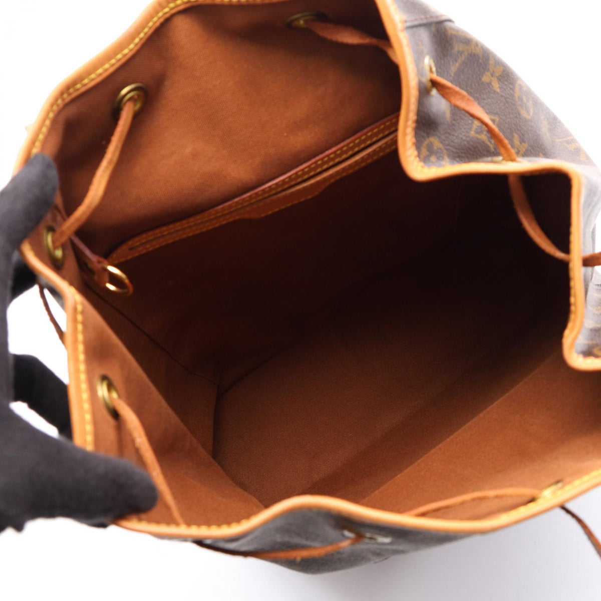 Louis Vuitton Montsouris GM · Monogram