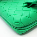 Bottega Veneta Intrecciato · Rubber & Leather