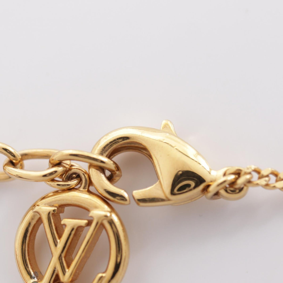 Louis Vuitton My LV Heart · Crystal Necklace