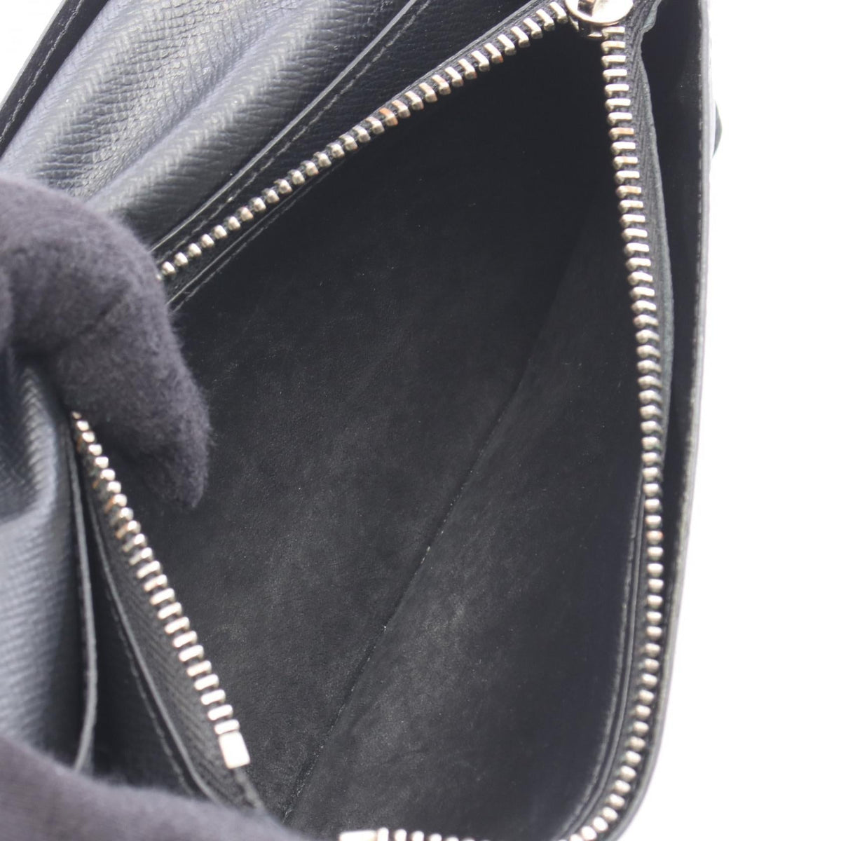 Louis Vuitton Portefeuille Brother · Taiga