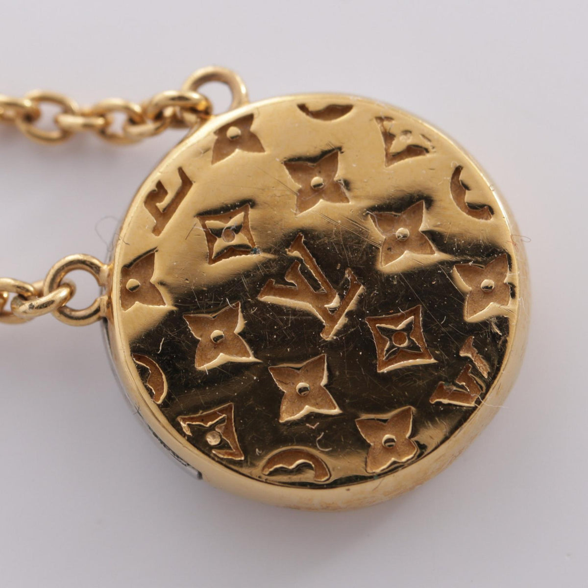 Louis Vuitton Collier L to V · Two-Tone
