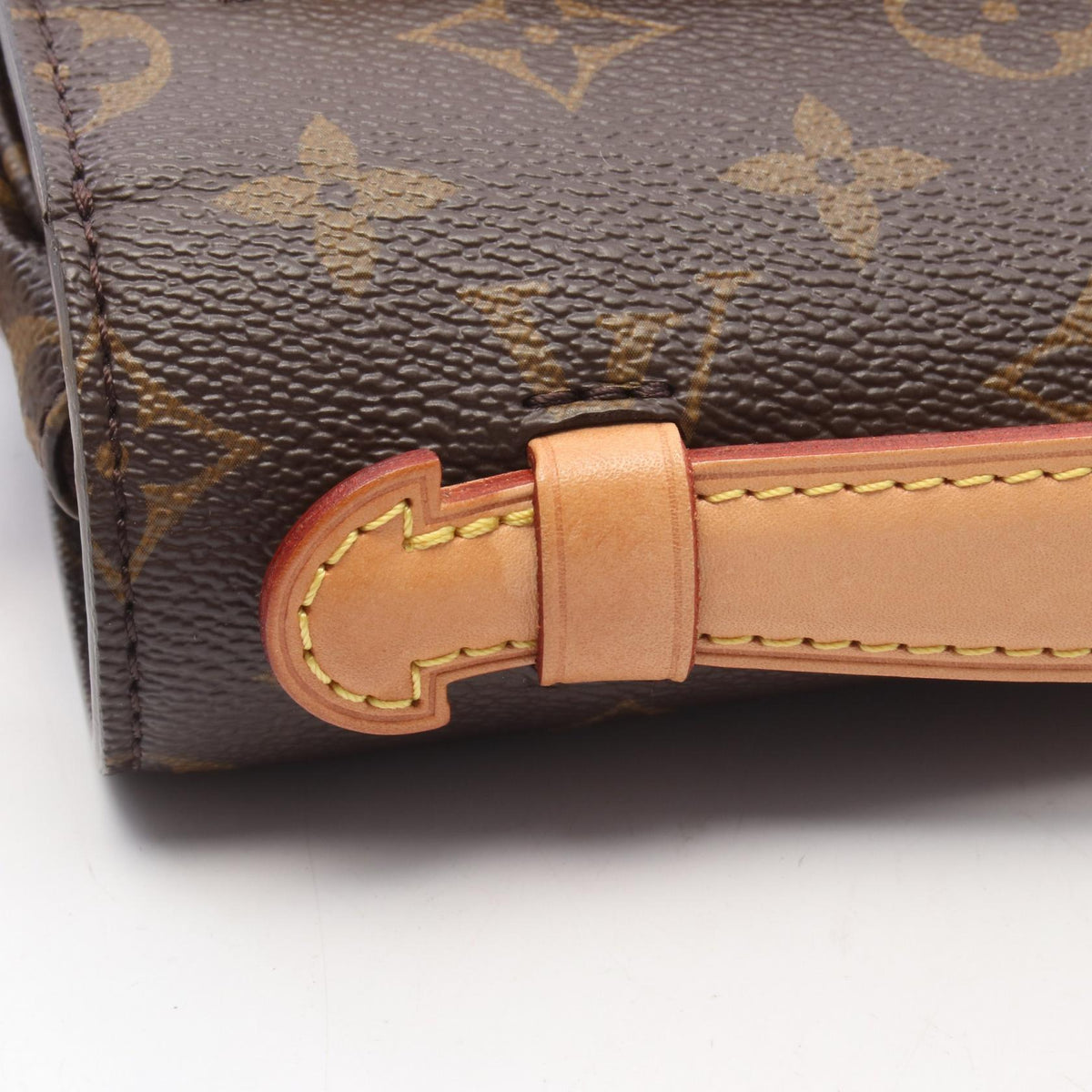 Louis Vuitton Pochette Métis · Monogram