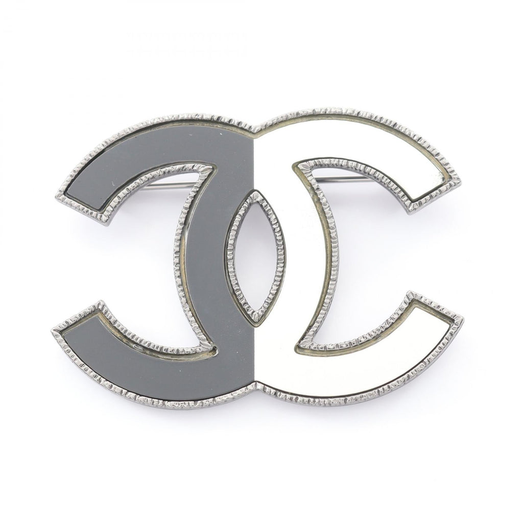 CHANEL COCO · Enamel Brooch