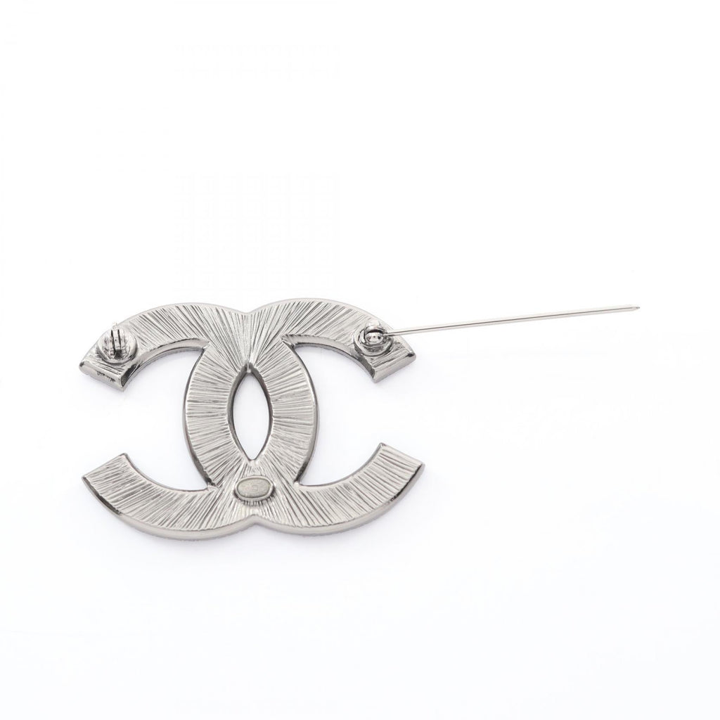 CHANEL COCO · Enamel Brooch