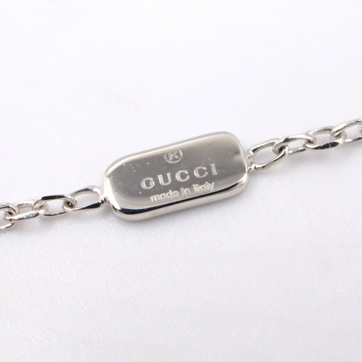 Gucci Icon · 18K White Gold Necklace