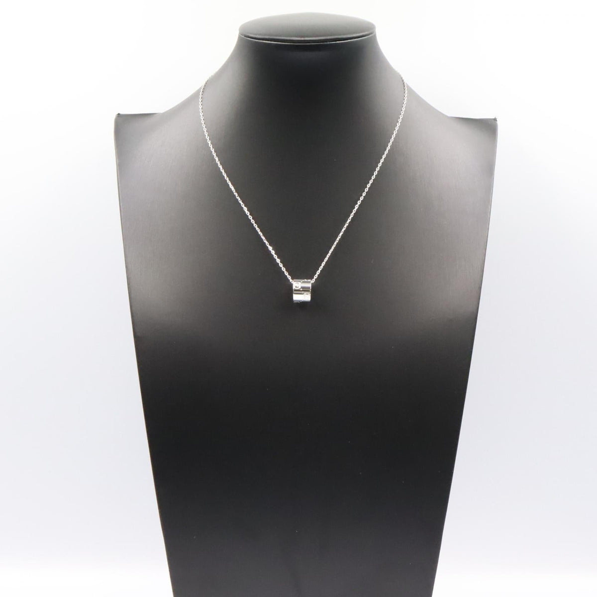 Gucci Icon · 18K White Gold Necklace