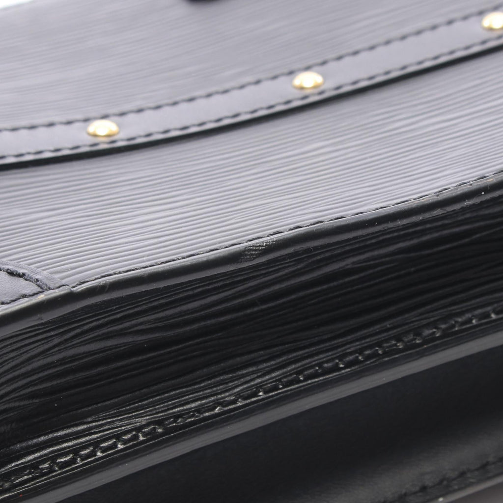 Louis Vuitton Trunk Clutch · Epi Leather