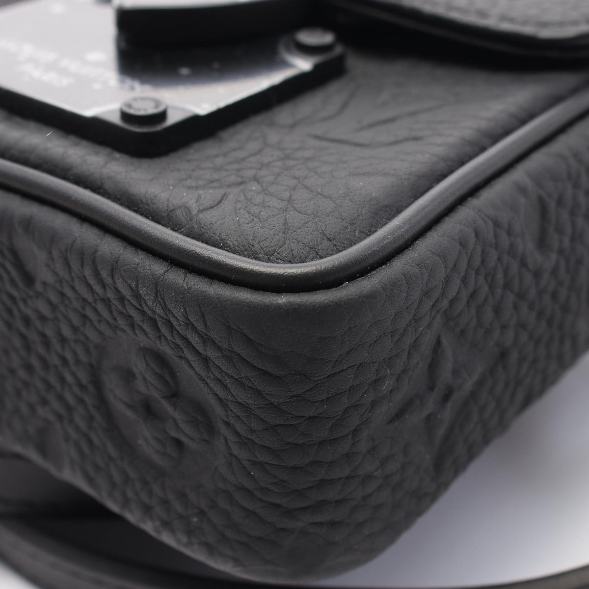Louis Vuitton Pico S-Lock · Monogram Taurillon