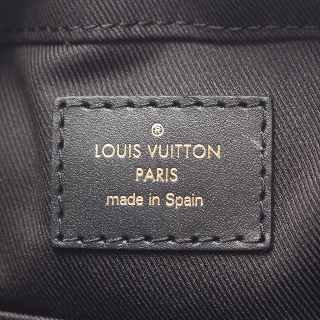 Louis Vuitton Saintonge · Monogram