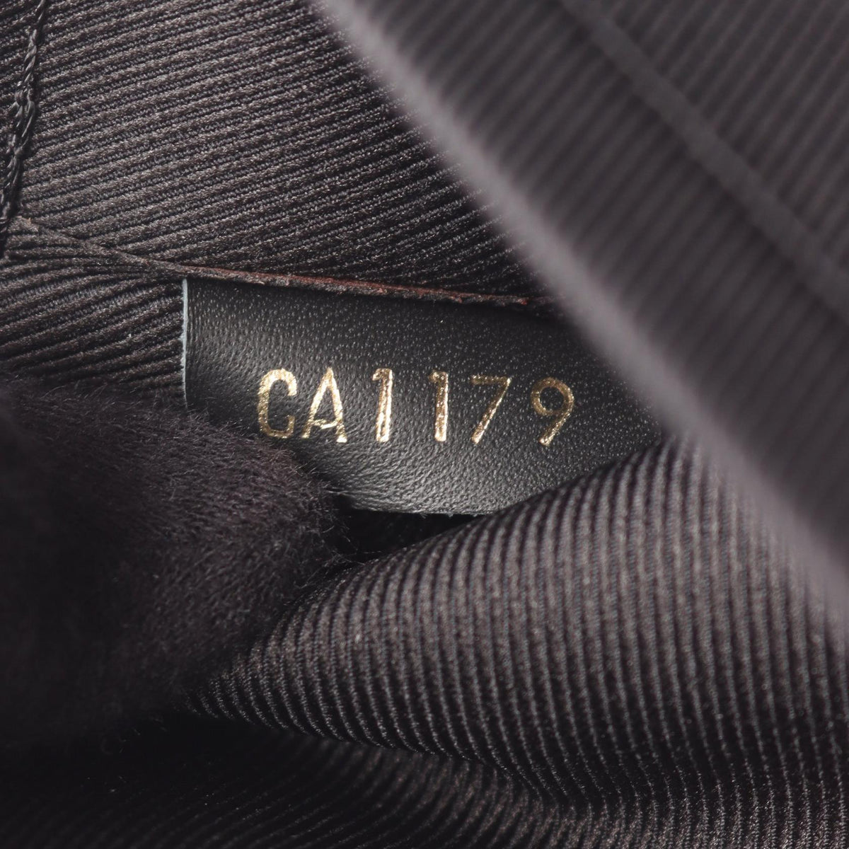 Louis Vuitton Saintonge · Monogram