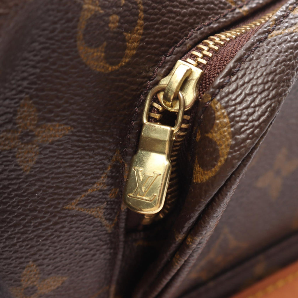 LOUIS VUITTON Montsouris MM · Monogram