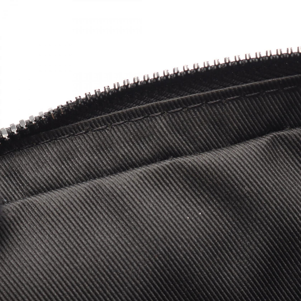 Louis Vuitton Duo Messenger · Monogram Shadow