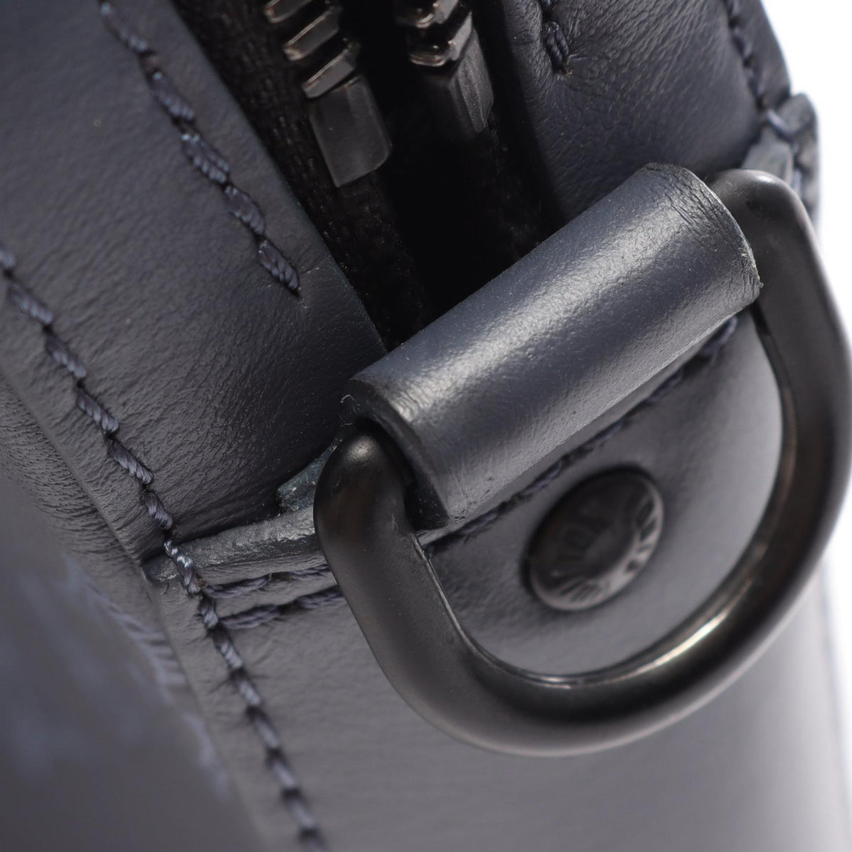 Louis Vuitton Duo Messenger · Monogram Shadow