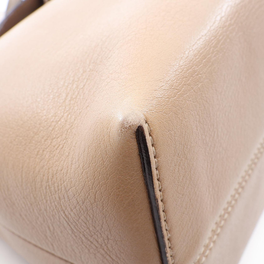 FENDI By The Way Medium · Leather