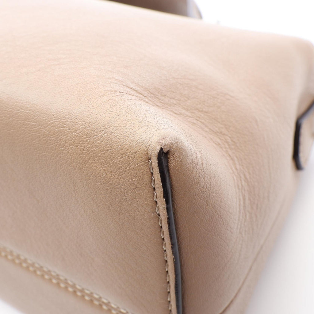 FENDI By The Way Medium · Leather