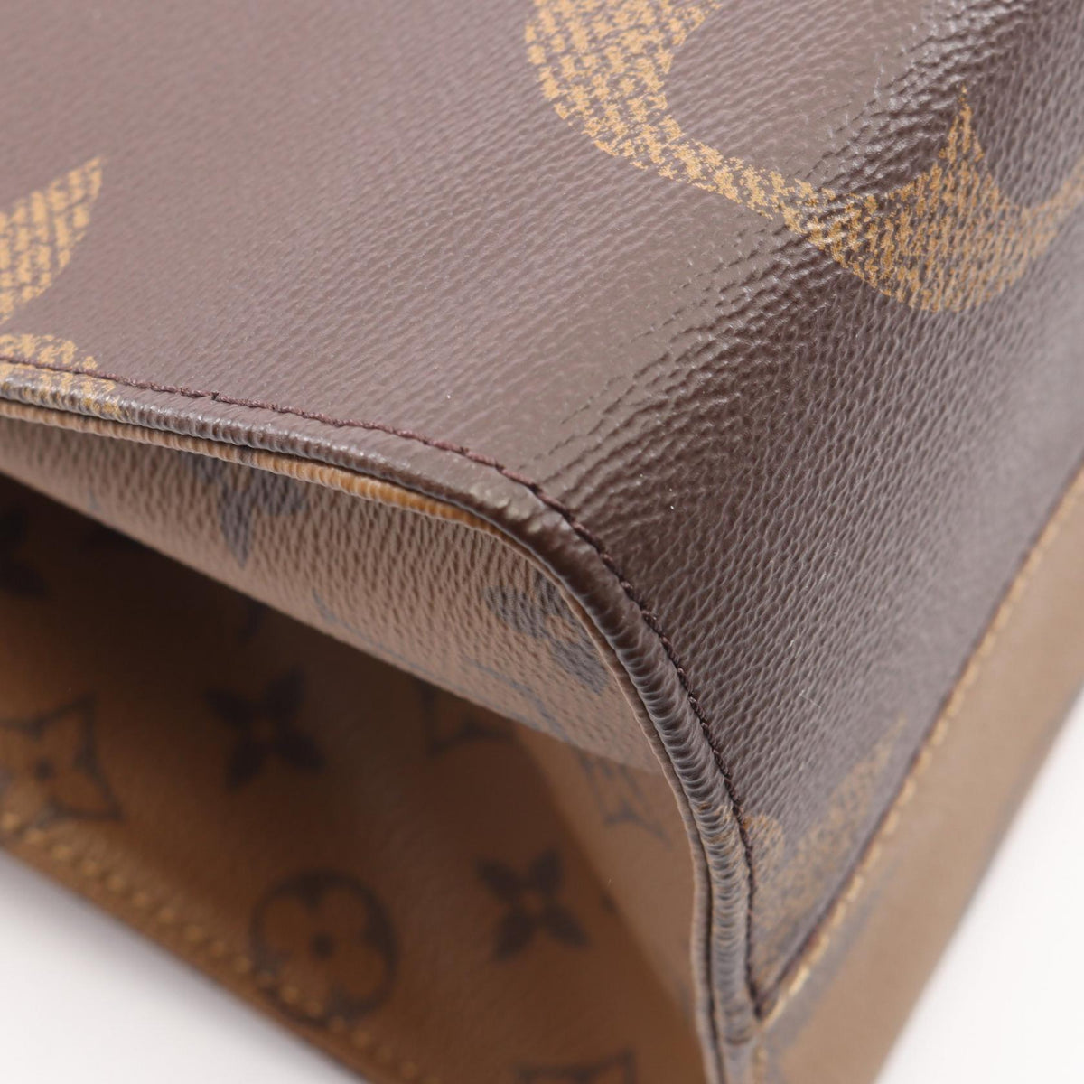 Louis Vuitton On The Go GM · Monogram Giant