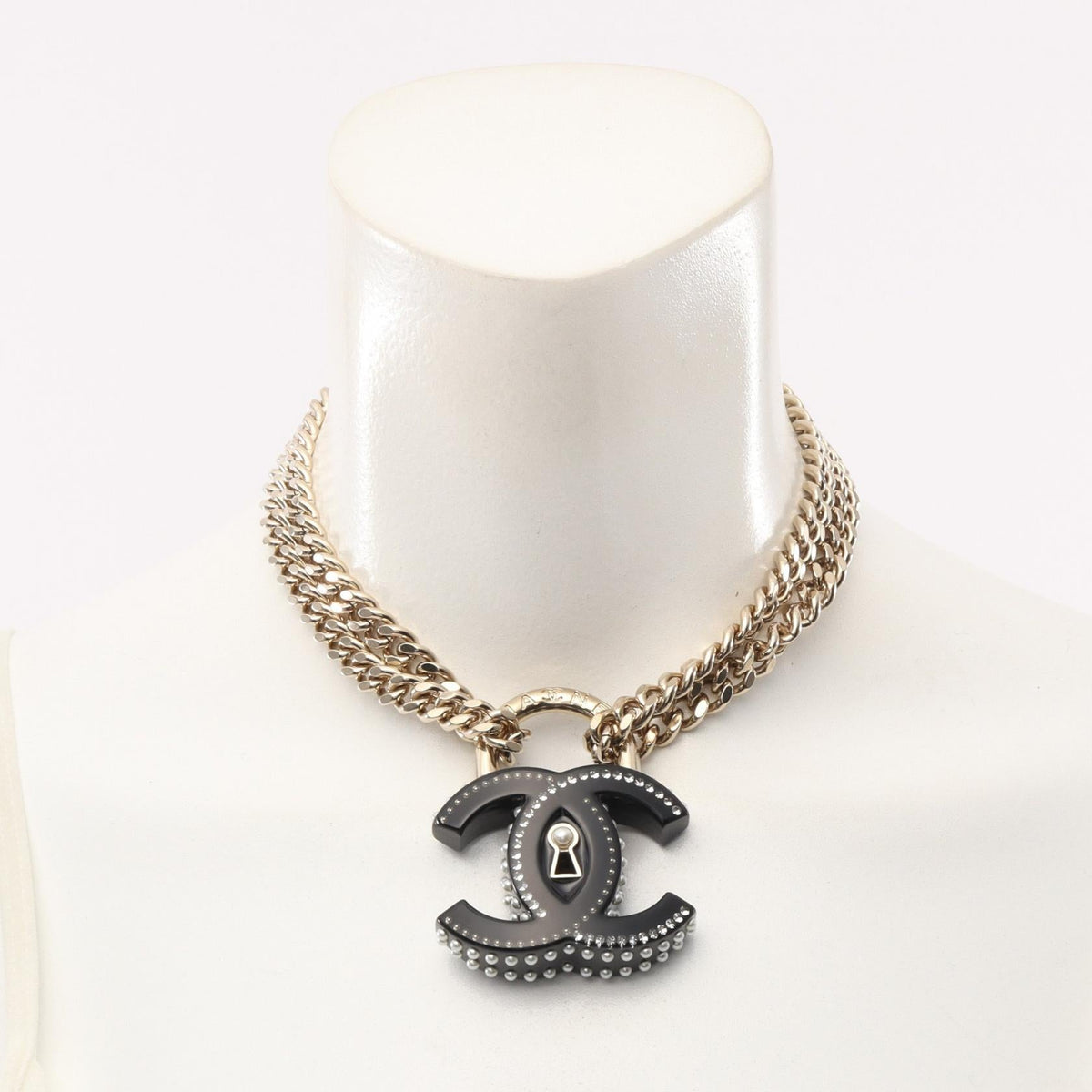 Chanel CC Padlock · Pearl Double Choker