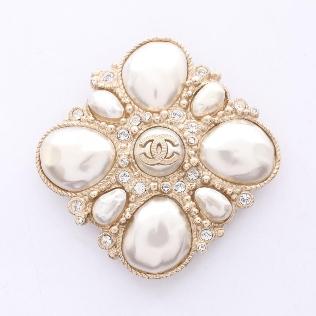CHANEL COCO · Square Brooch · Pearl Crystal