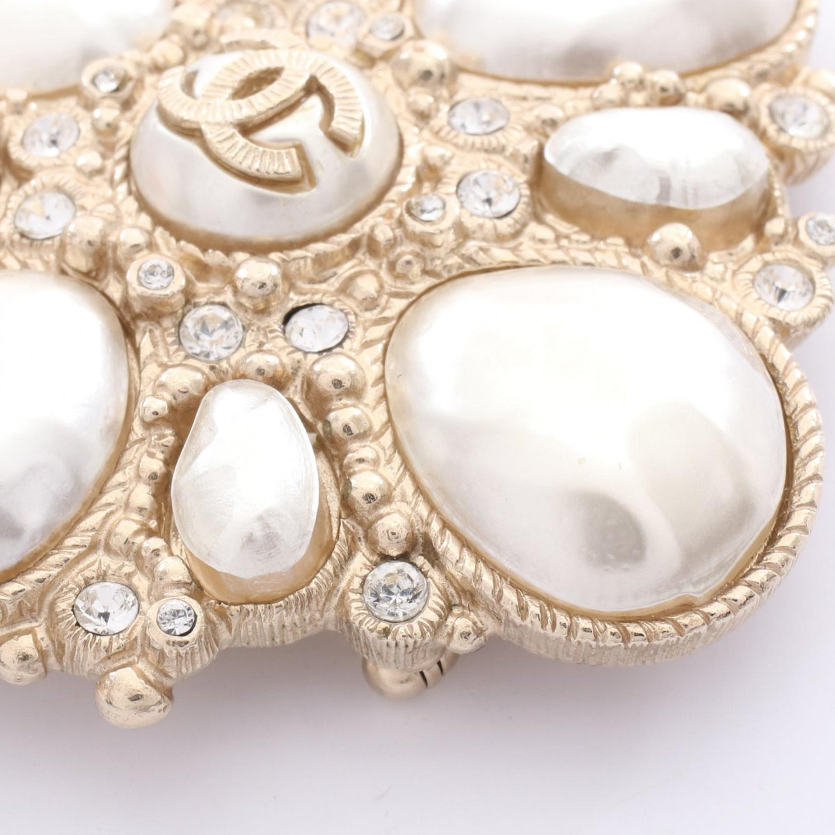 CHANEL COCO · Square Brooch · Pearl Crystal
