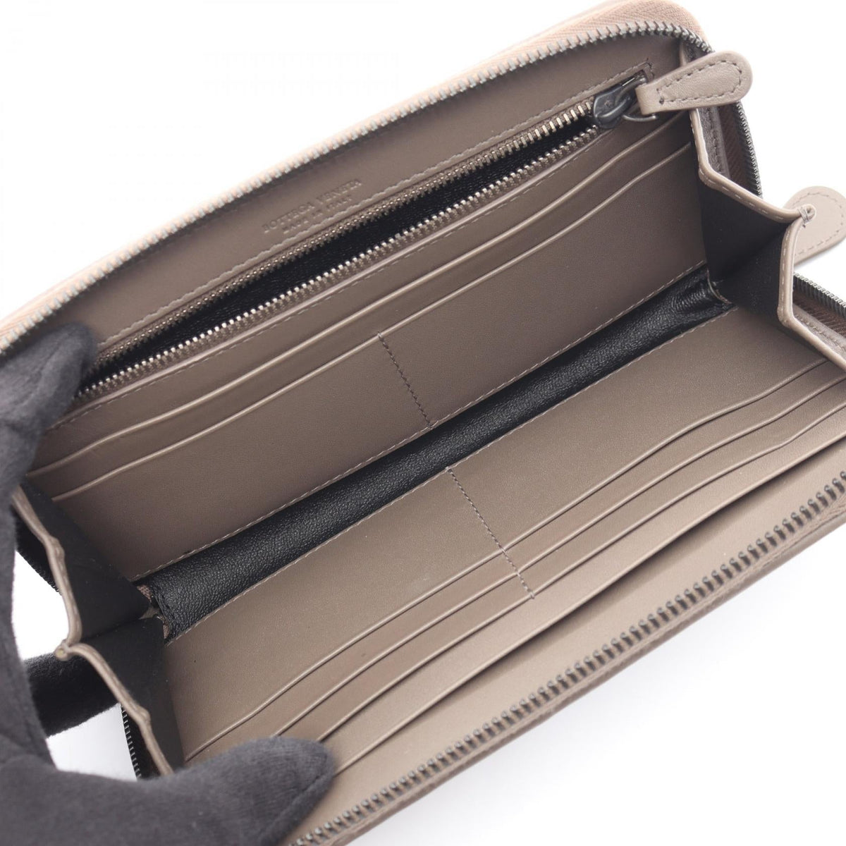 BOTTEGA VENETA Intrecciato · Zip Around Wallet