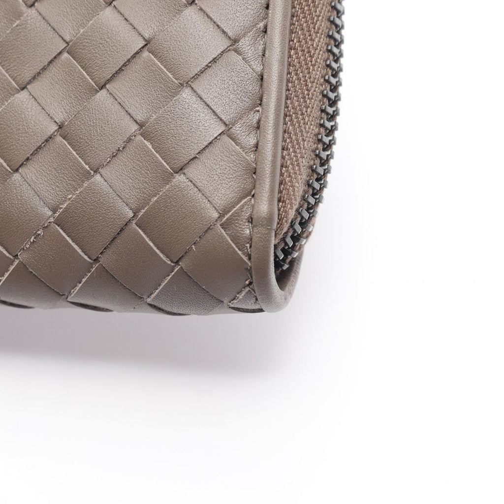 BOTTEGA VENETA Intrecciato · Zip Around Wallet