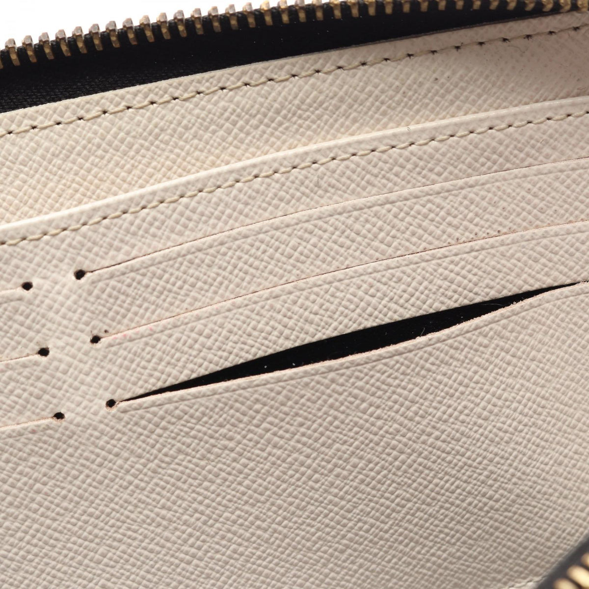 Louis Vuitton Zippy · LV Crafty · Canvas