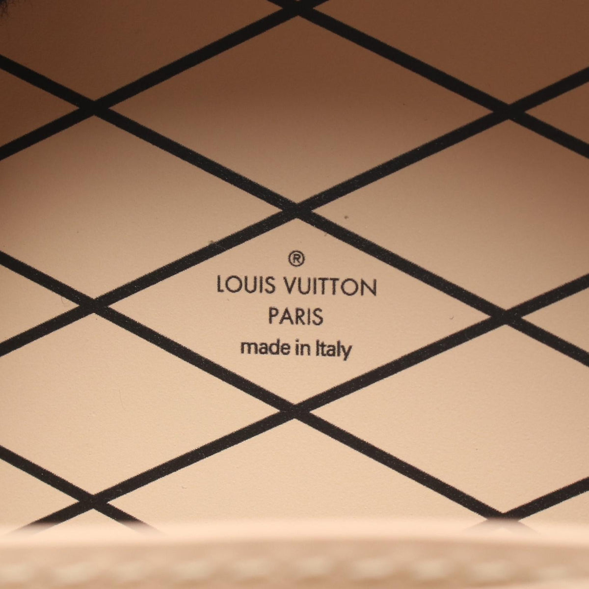 Louis Vuitton Mini Boite Chapeau · Reverse
