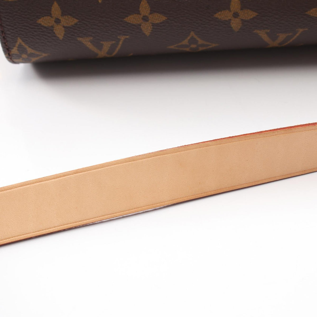 Louis Vuitton Cartouchière GM · Monogram