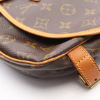 Louis Vuitton Saumur 30 · Monogram