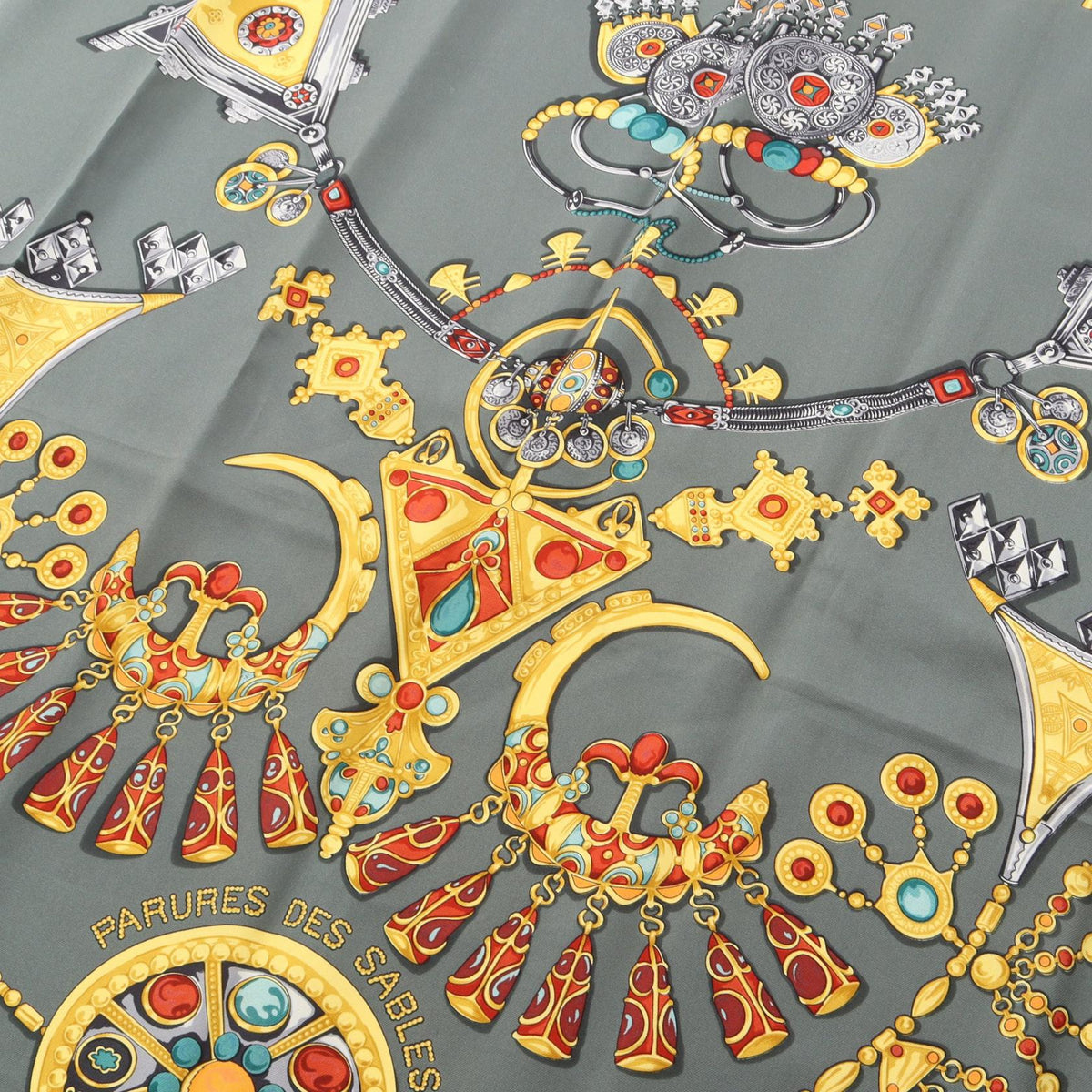Hermès Carré 90 · Parures des Sables · Silk